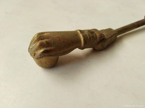 Antiguidades: aldaba llamador de puerta en hierro - c126